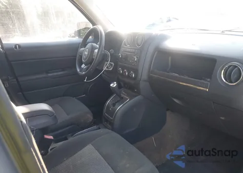 2017 Jeep Patriot Sport Fwd из США, поврежденный, VIN 1C4NJPBA3HD149931